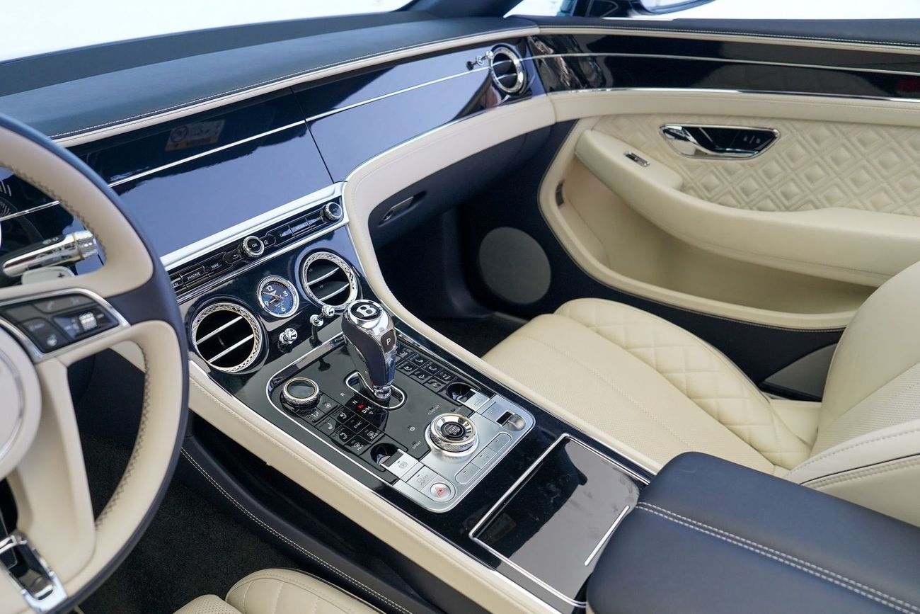 بنتلي كونتيننتال جي تي سي W12