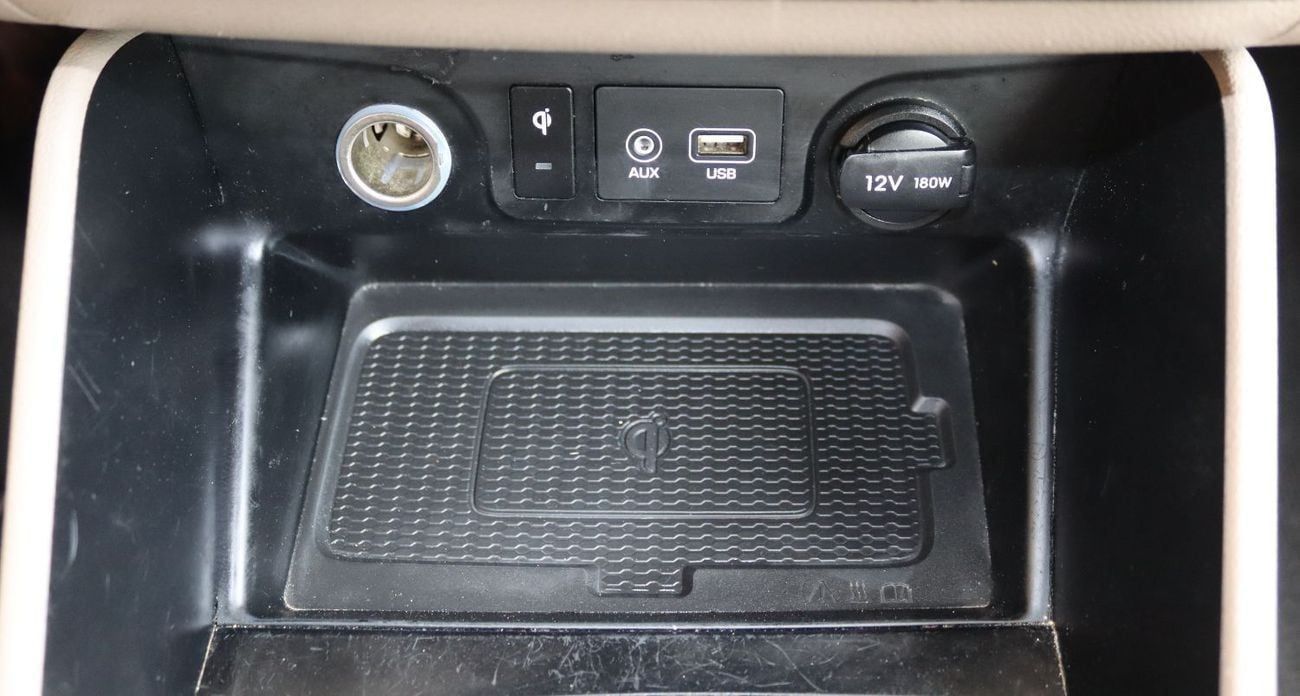 Hyundai Tucson Comfort 2.0L Hyundai Tucson 2020 model, a GCC car in excellent condition with no accidents, 2000 cc 