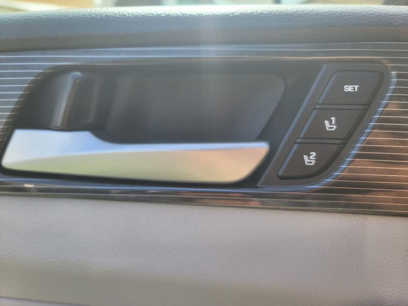 Hyundai Sonata Limited 2.4L