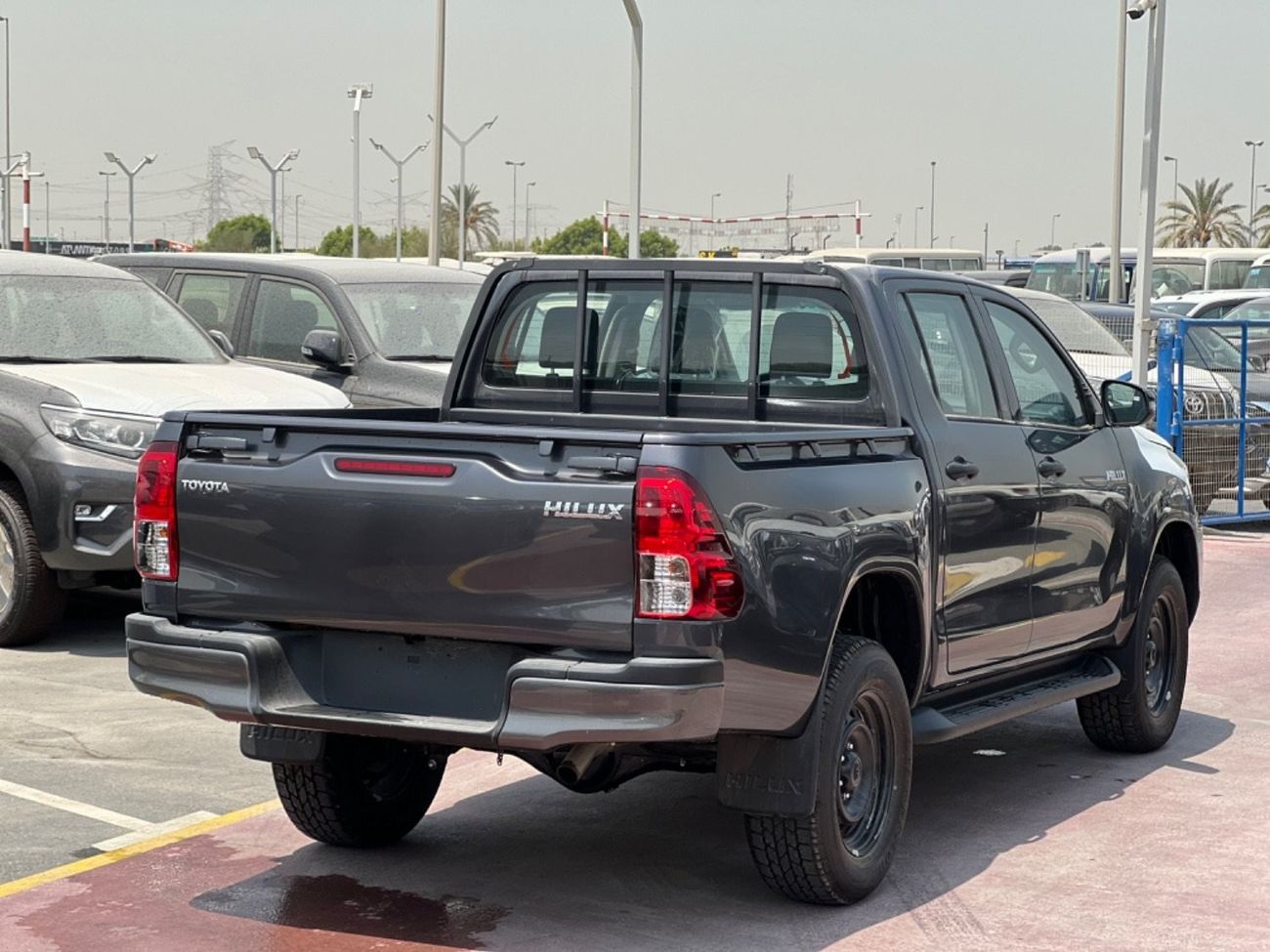 Toyota Hilux TOYOTA HILUX 2.4 DIESEL 4WD 4DOORS 2024