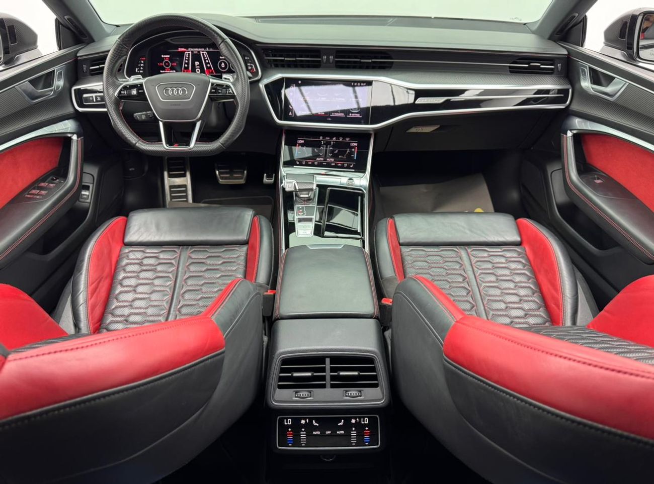 أودي RS7 TFSI quattro 4.0L 2022 Audi RS7 TFSI quattro, 2026 Audi Warranty And Service Contract, GCC