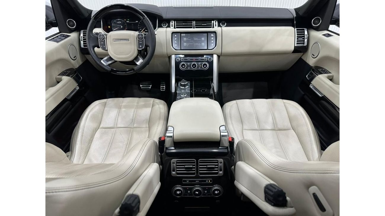 Land Rover Range Rover 2016 Range Rover Vogue SE V8 Supercharged, Full Range Rover Service History, GCC