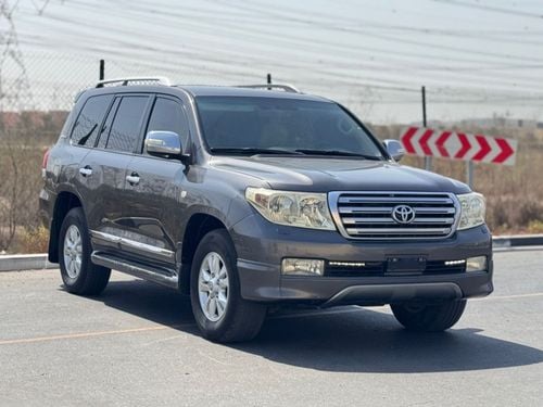 Toyota Land Cruiser Left hand 4.0 liter V6 ,2011 model ,Petrol ,only for for export available