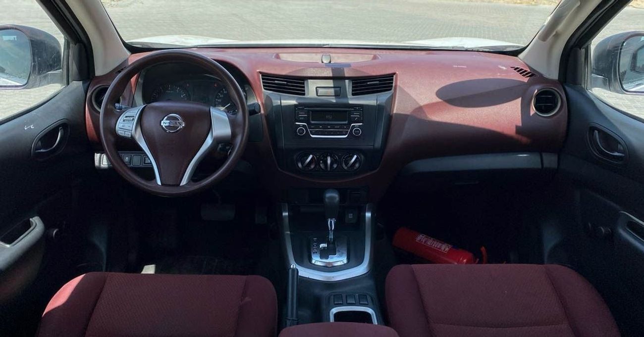 نيسان نافارا Std 2.5L RWD A/T Nissan Navara RWD 2020 GCC Original Paint accident-free, in excellent condition, 10
