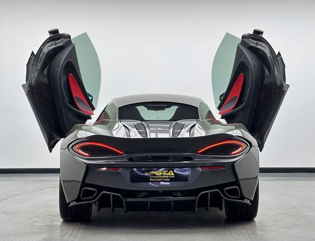 McLaren 570S 2016 McLaren 570 S, Full Service History, Alcantara Interior, Fully Loaded, Excellent Condition, GCC