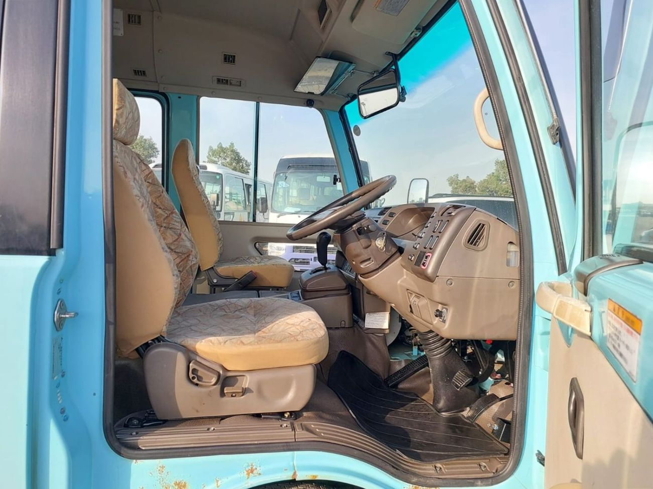 Mitsubishi Rosa (RAMADAN OFFER) MITSUBISHI ROSA BUS RHD 2012 MODEL 3.0 L DIESEL AUTOMATIC(PM00317)