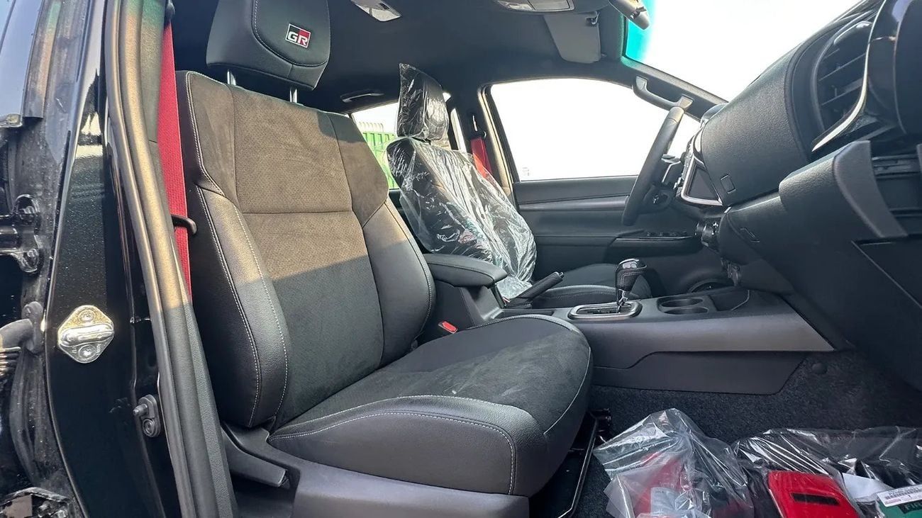 Toyota Hilux ADVENTURE Toyota/HILUX P DC 4WD 4.0L GR-SPORT AT
