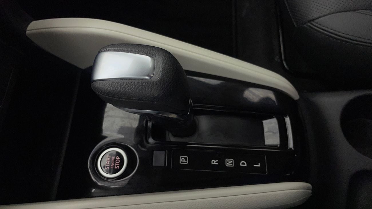 نيسان صني SL 1.6 | بدون دفعة مقدمة | اختبار القيادة في المنزل