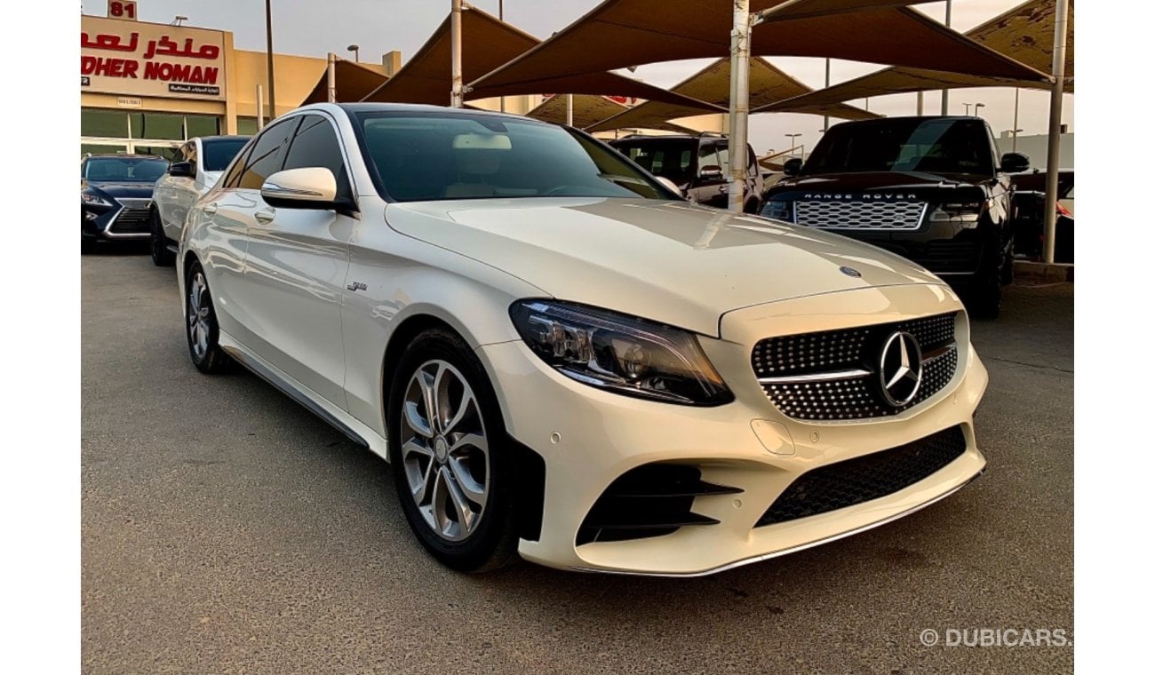 Mercedes-Benz C 300 Mercedes C300 full option 2015 model   Specifications: Panoramic sunroof, screen, sensors, back came