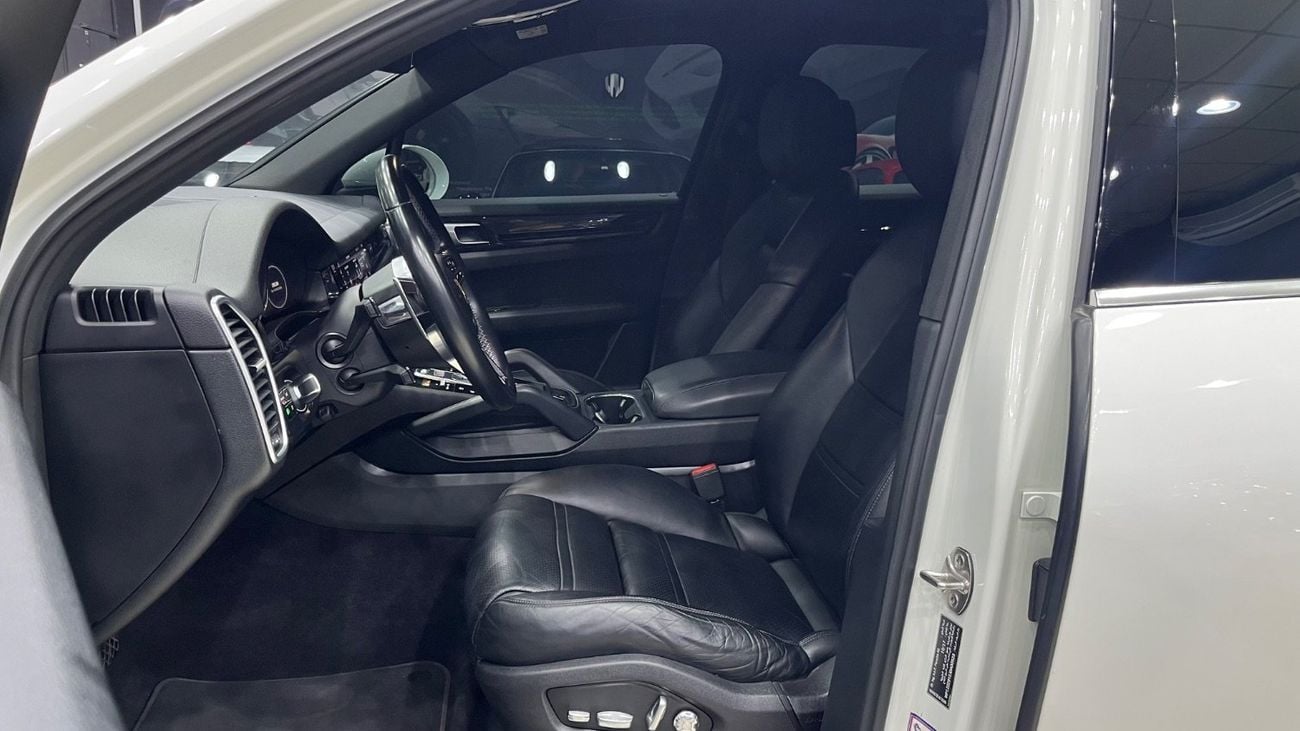 Porsche Cayenne STD