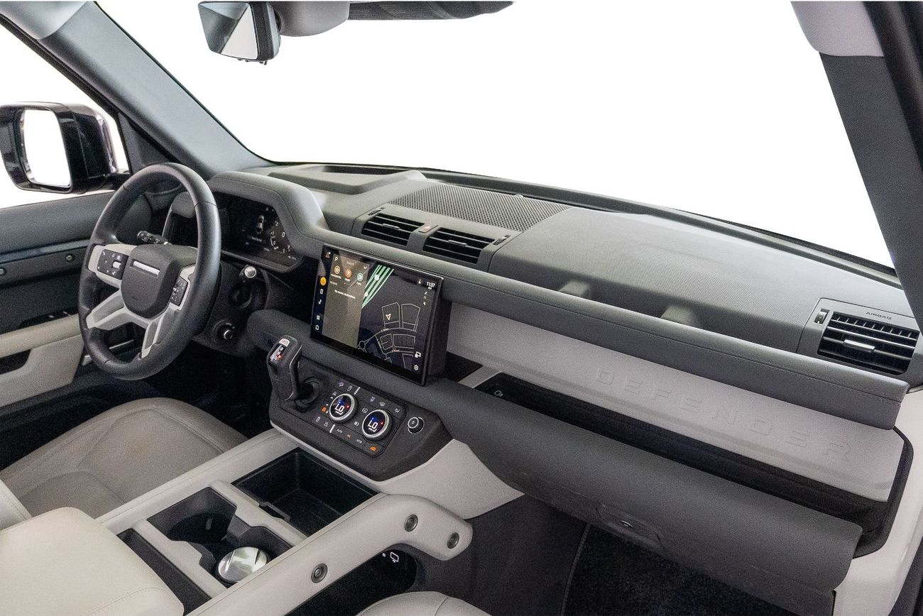 Land Rover Defender P400 110 X-Dynamic HSE 3.0L (5 Seater)