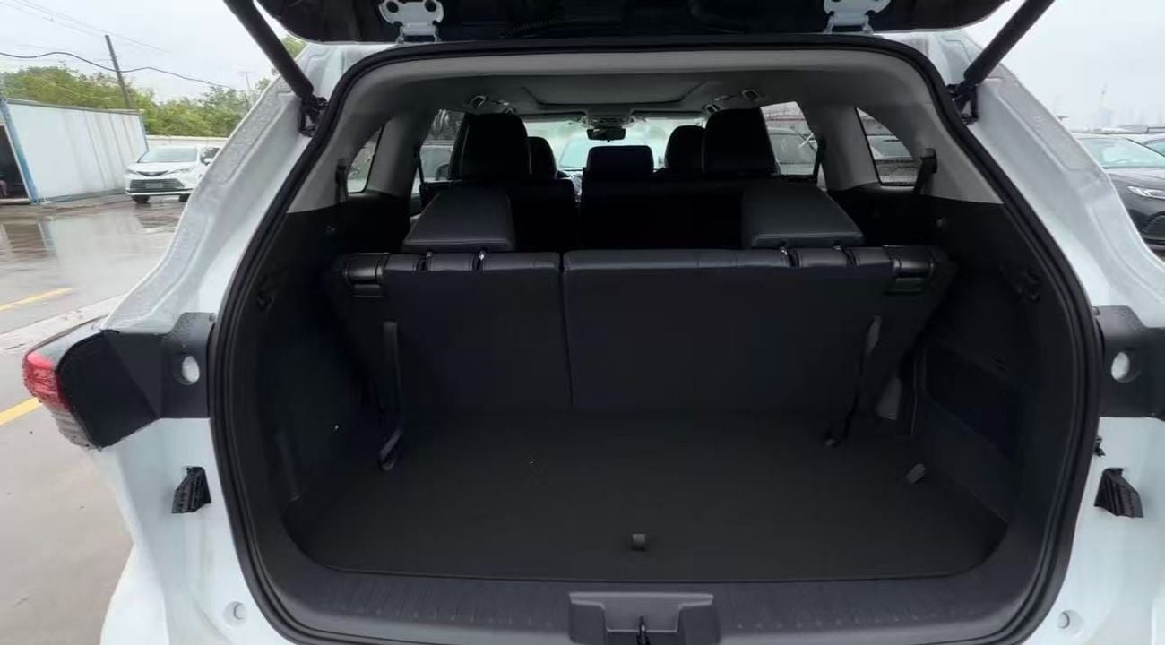 Toyota Highlander Hybrid 2.5L AWDSupreme Edition 7-Seater