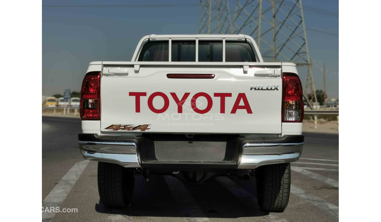 Toyota Hilux 2.4L DIESEL, 17" TYRE, 4WD, TRACTION CONTROL, XENON HEADLIGHTS (CODE # THMO01)