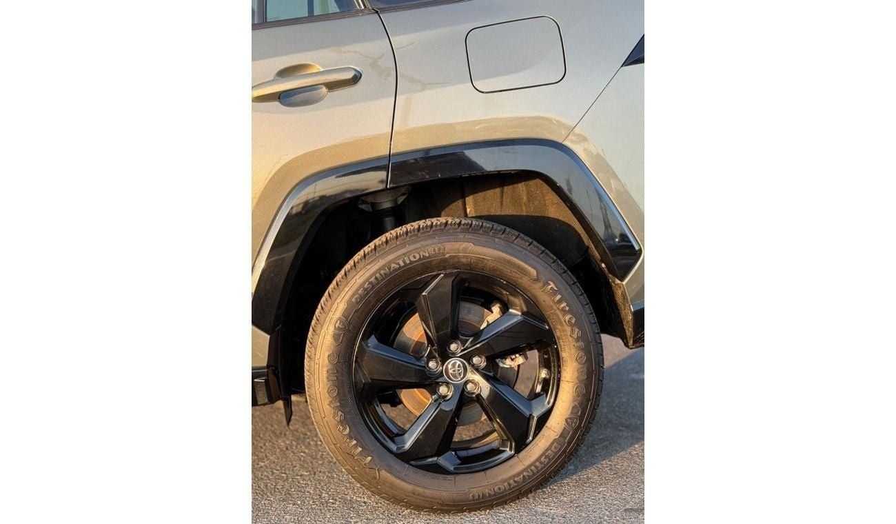 Toyota RAV4 Hybrid TOYOTA RAV4 XSE Full Option
