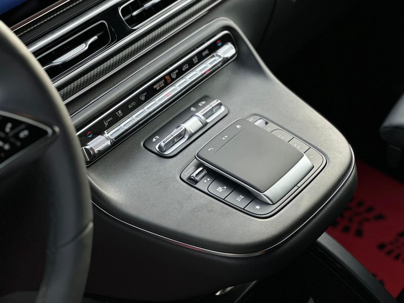 Mercedes-Benz V 300 D Brand New V300D Avantgarde is avaliable in stock