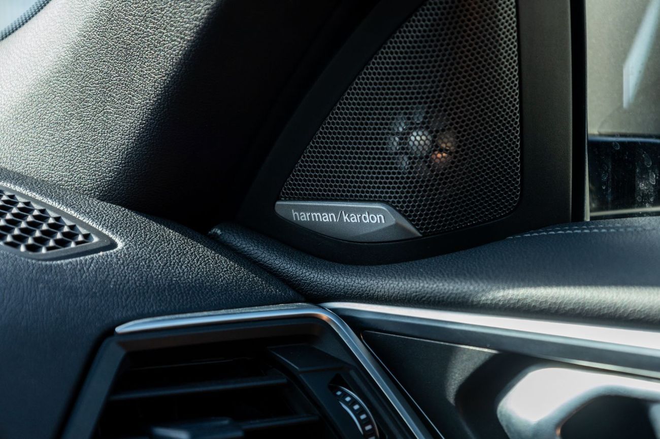 BMW M440i BMW M440i M-Sport 2021 American Specs under Warranty with Flexible Down-Payment.