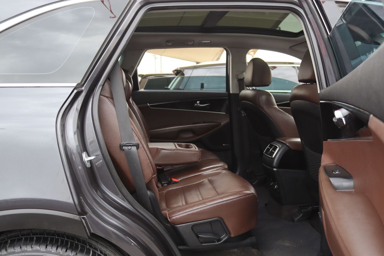 كيا سورينتو كيا سيرانتو 2019 - خليجى - بدون حوادث - محرك 3.3L  - فل أوبشن - 4WD -عدد 7 مقاعد - بحاله ممتازه