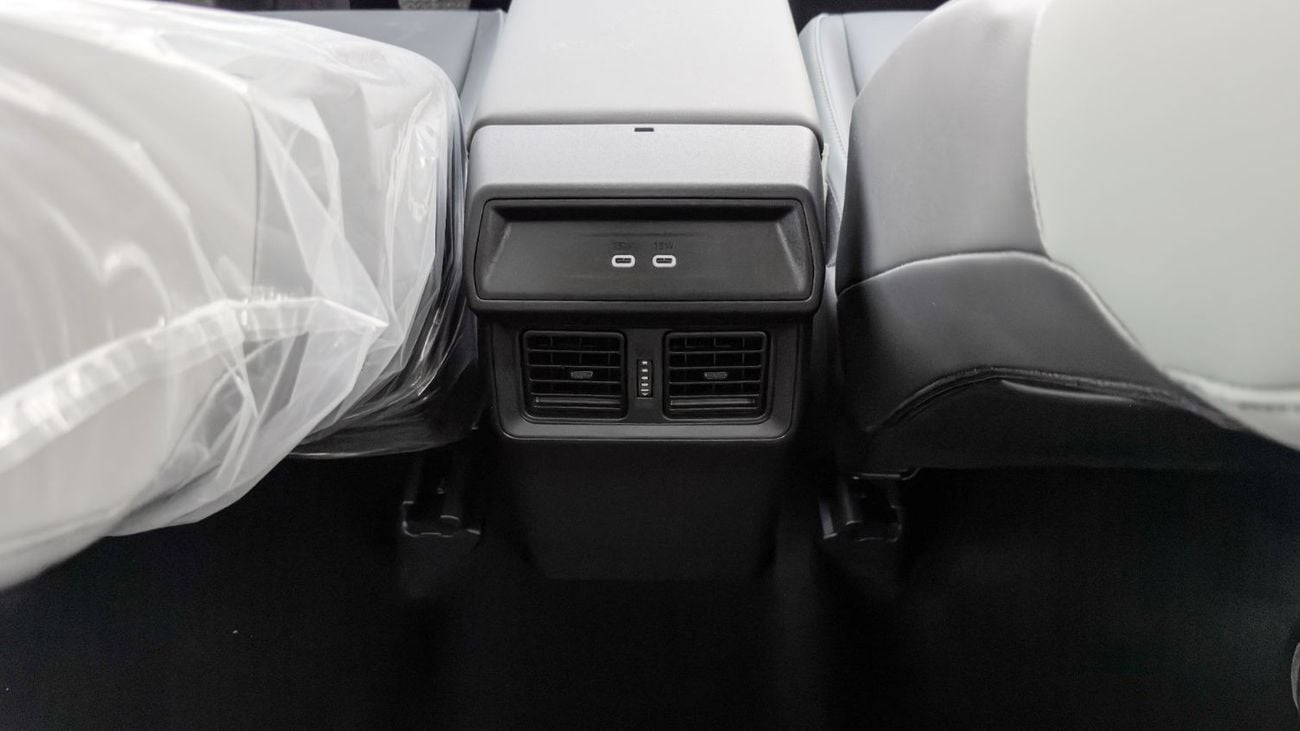تويوتا راف ٤ ADVENTURE 2026 Toyota Rav4 Adventure 2.5L AT Hybrid (Black-Black)