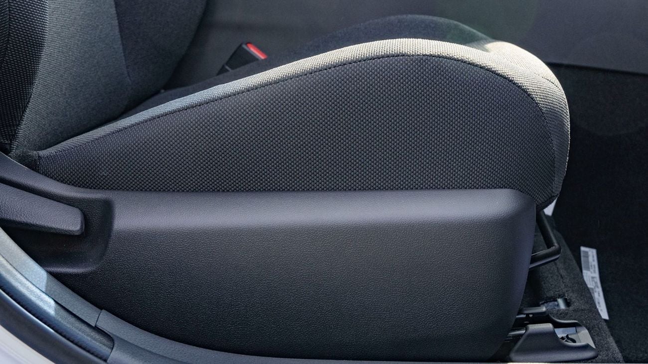 تويوتا كامري 2026 Toyota Camry 2.5L LE Hybrid with panorama roof AT