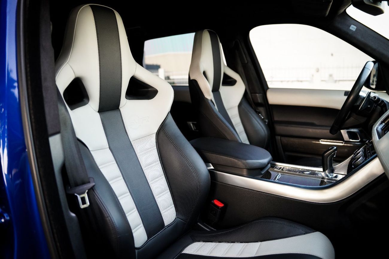 Land Rover Range Rover Sport SVR 5.0L (575 HP) AWD