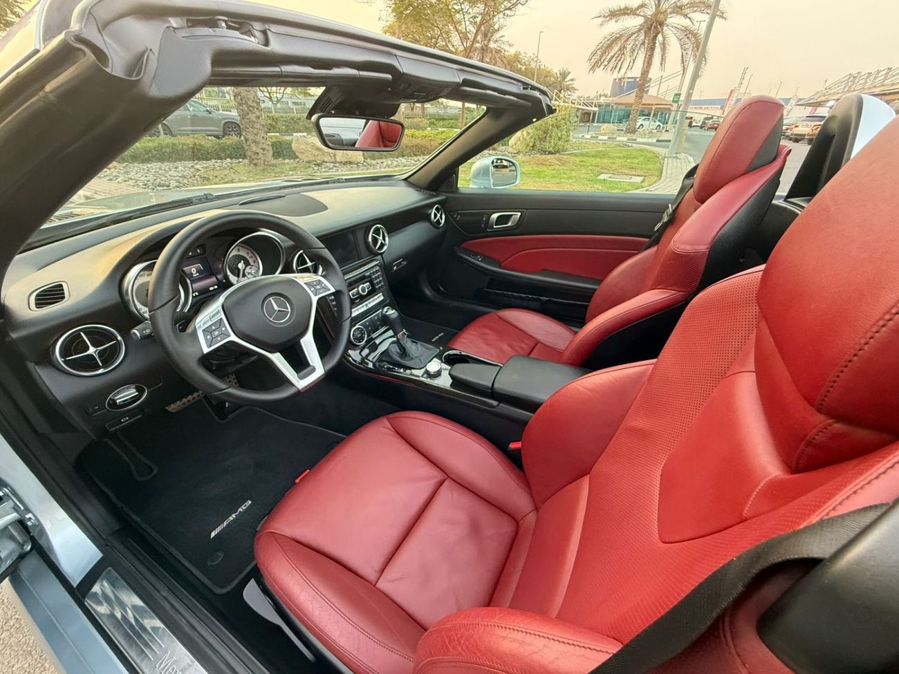 Mercedes-Benz SLK 200 MERCEDES SLK 200 AMG 2014 GCC ORIGINAL PIANT SERVICE HISTORY