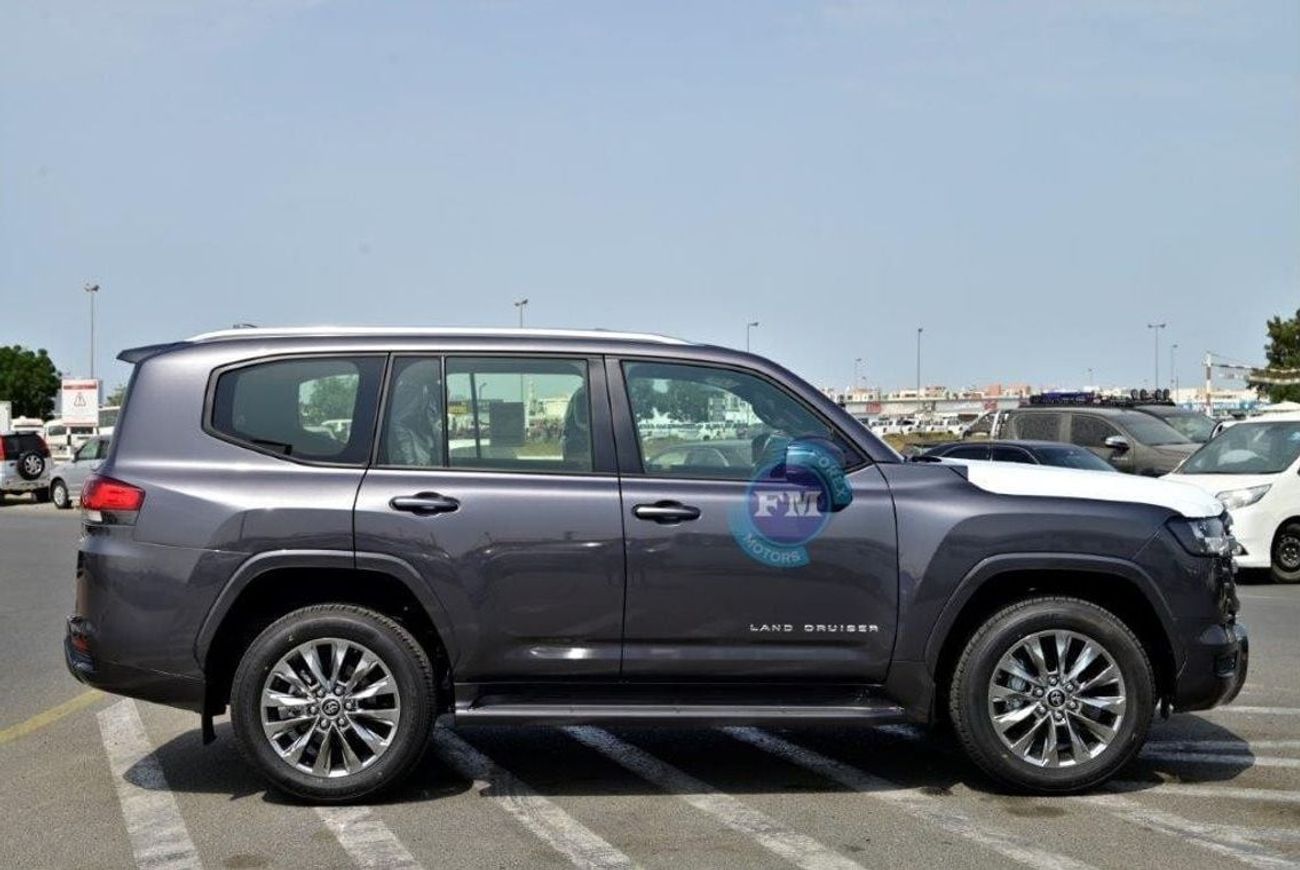 تويوتا لاند كروزر 300 GXR 3.3L Diesel 7 Seat Automatic