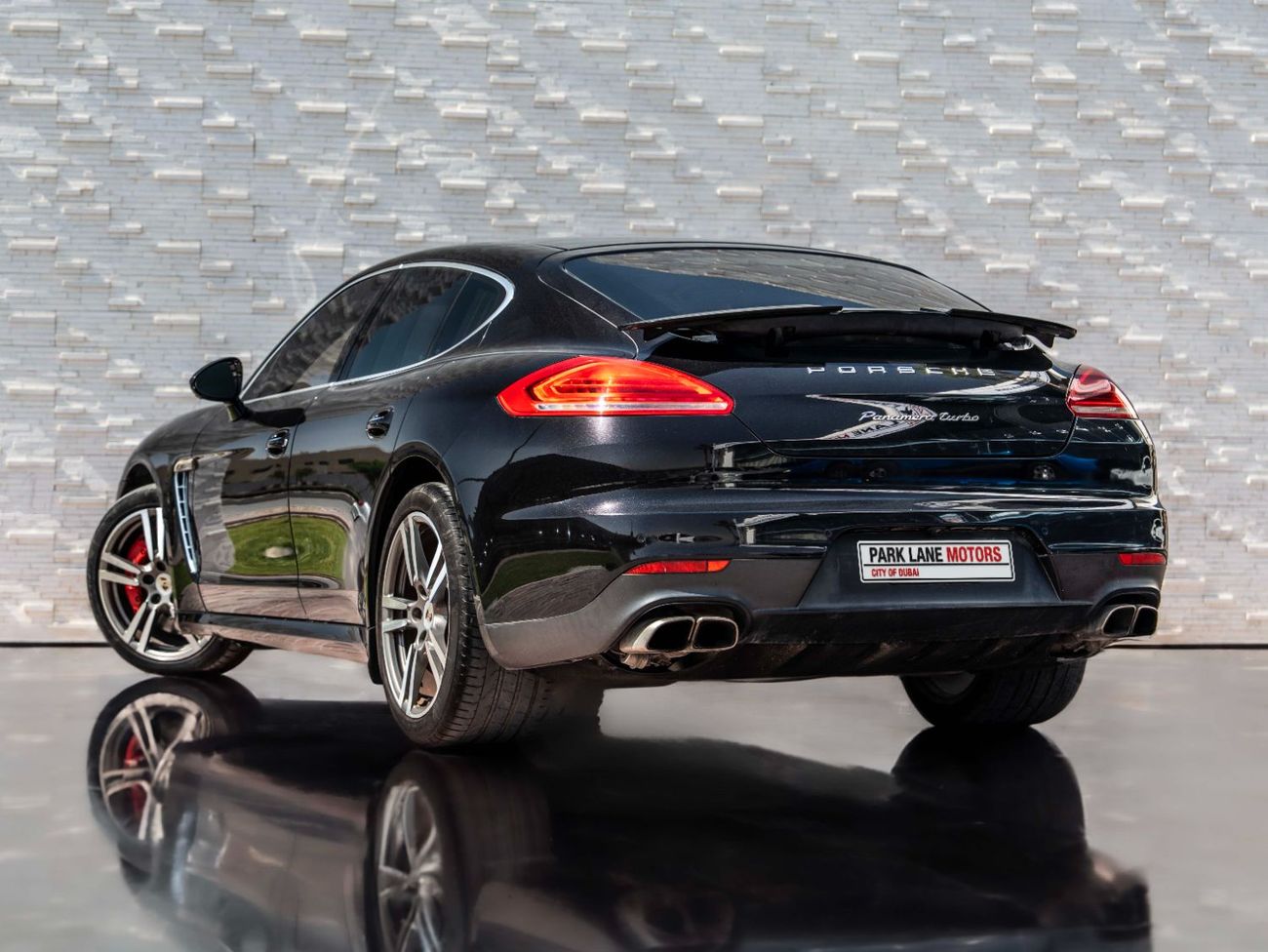 بورش باناميرا Turbo 4.8L (493 HP)