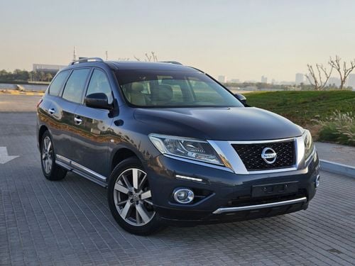 Nissan Pathfinder SV