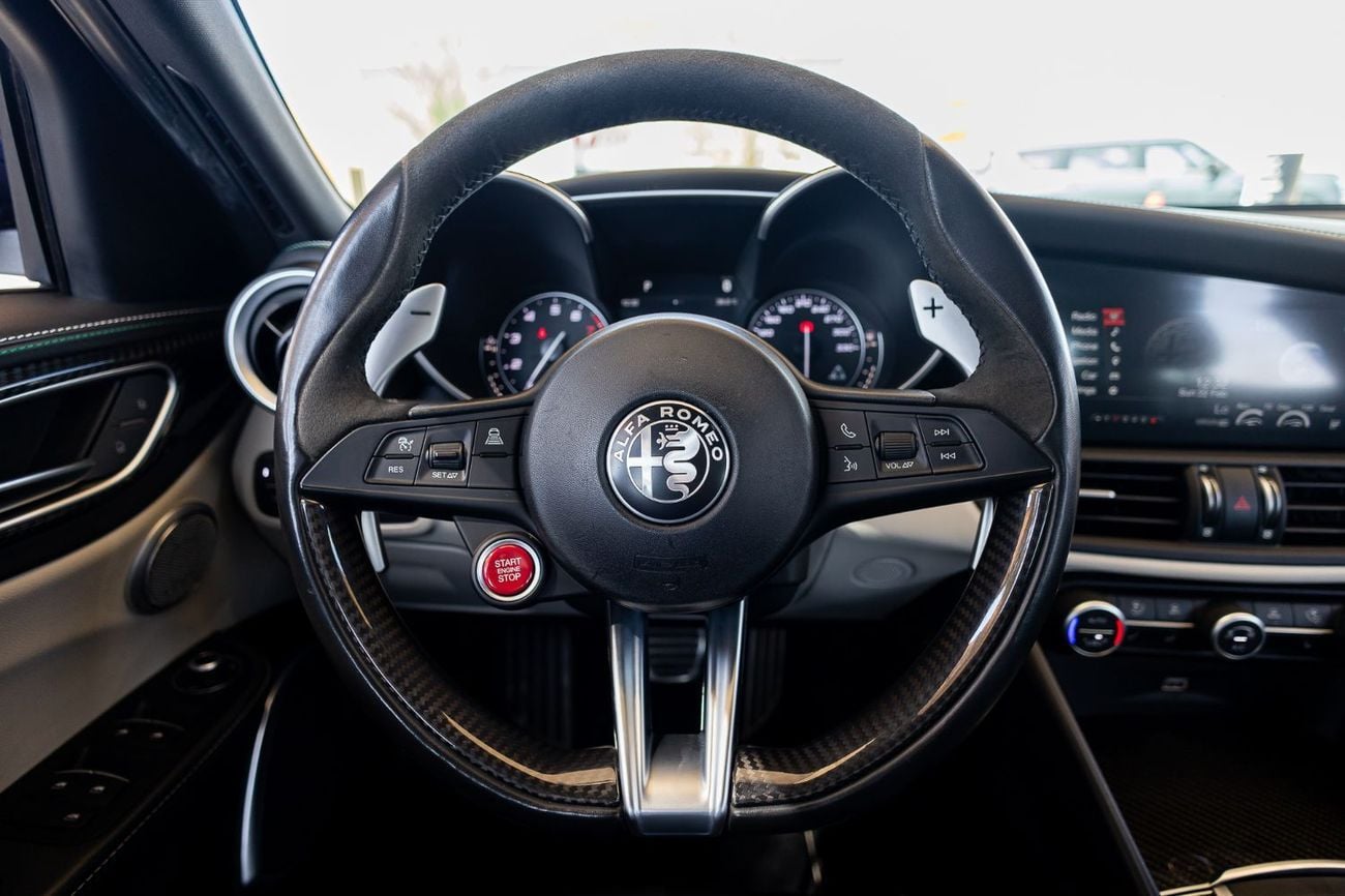 ألفا روميو جوليا Quadrifoglio 2.9L (510 HP)