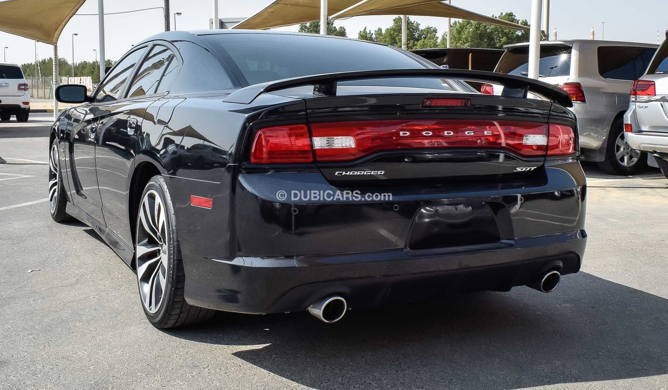 Dodge Charger SRT