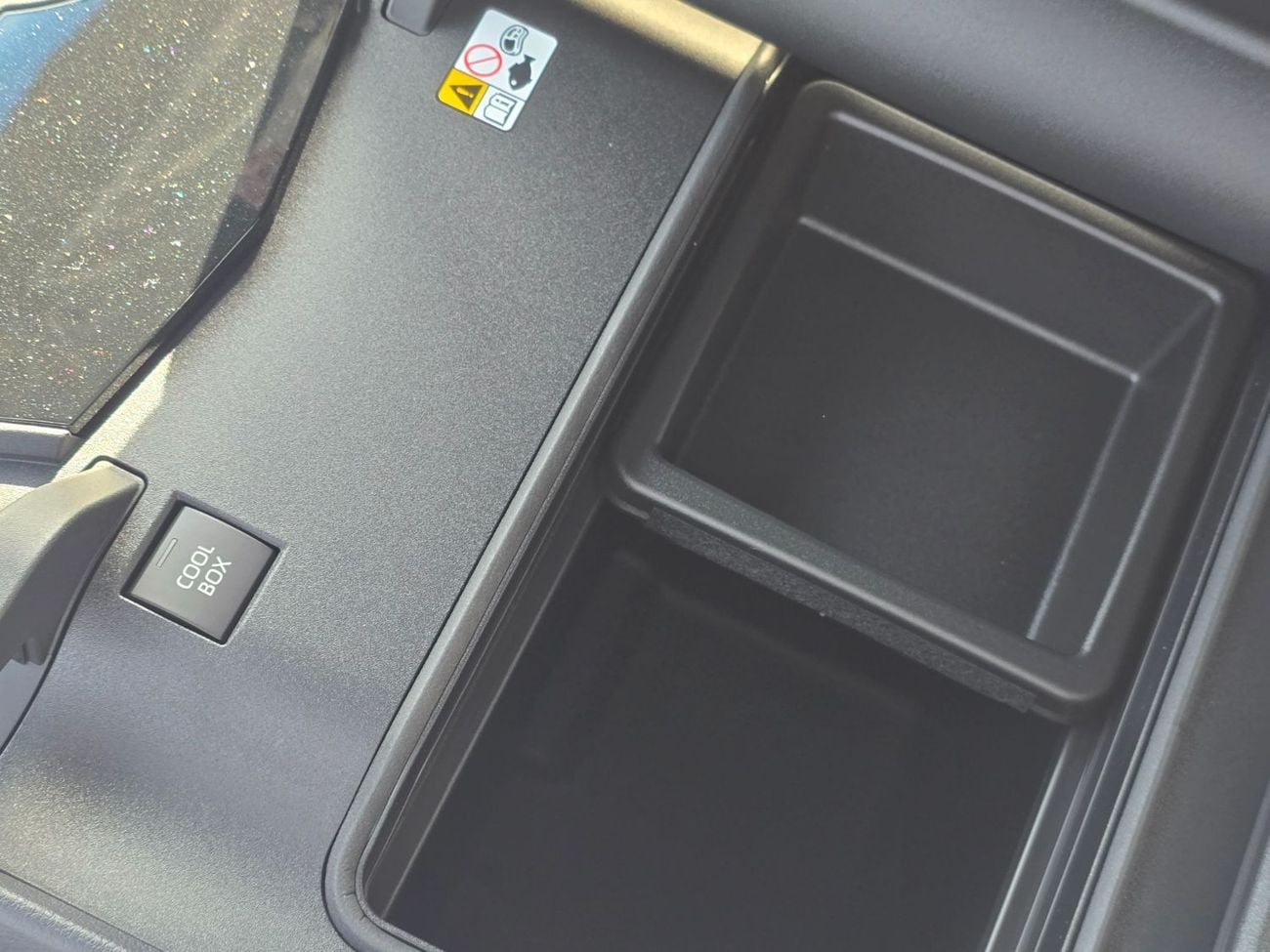 تويوتا لاند كروزر 4.0 GASOLINE 3 DIFF LOCK . Many colours available