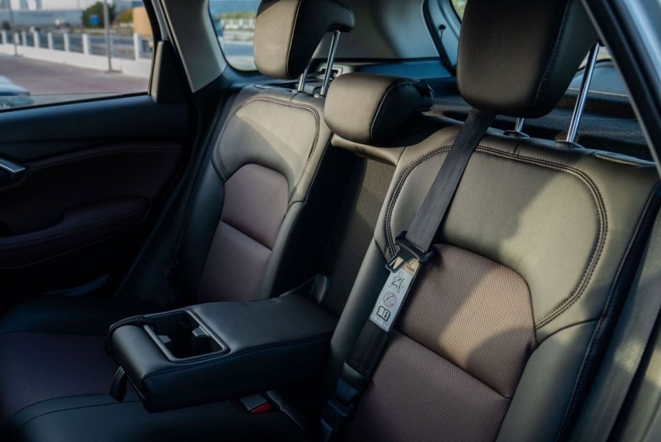 Toyota Urban Cruiser 2023 Toyota Urban Cruiser 1.5 GLX - Metallic Silver & Pearl Black Roof inside Ivory | Export Only