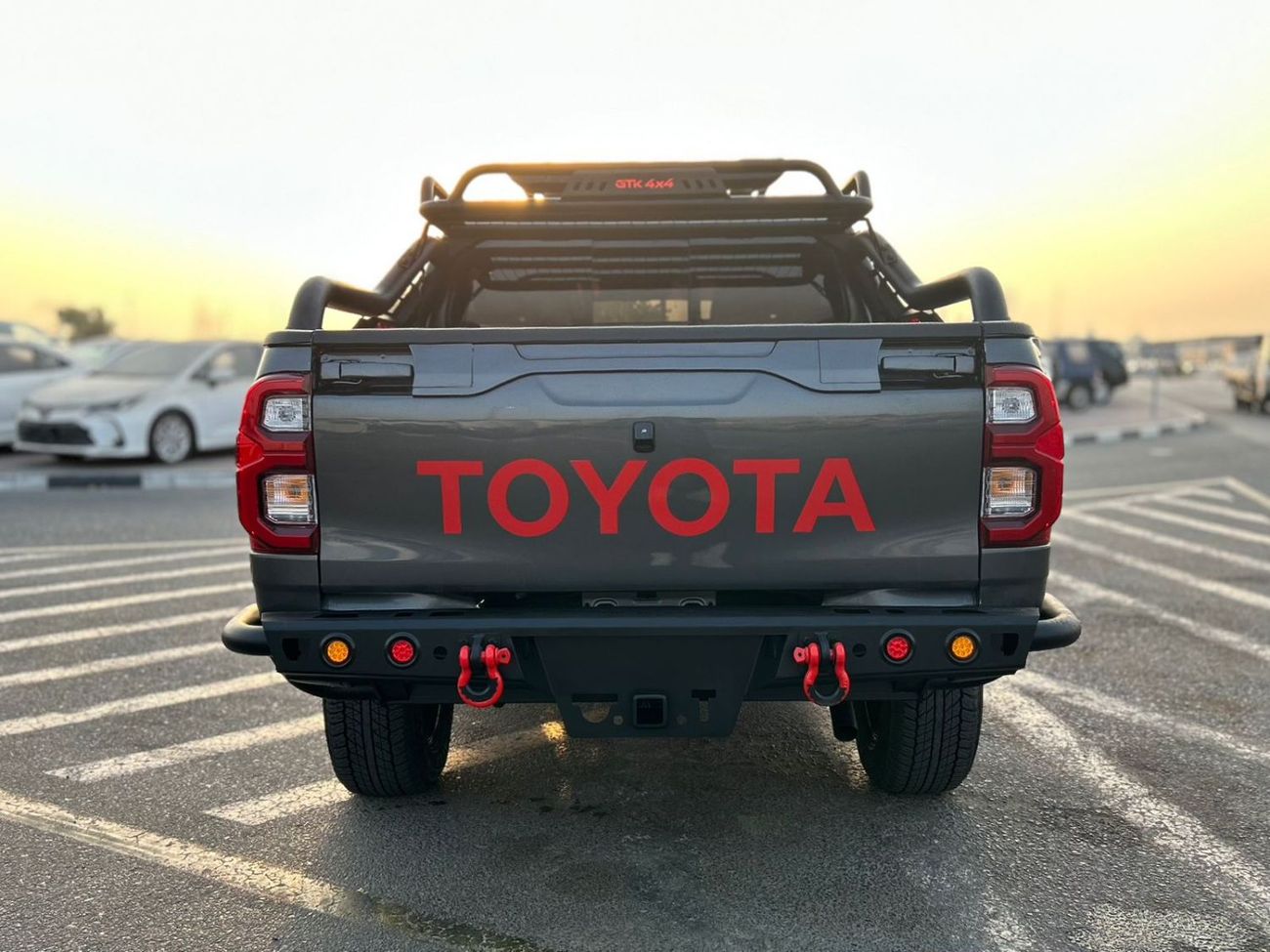 تويوتا هيلوكس 