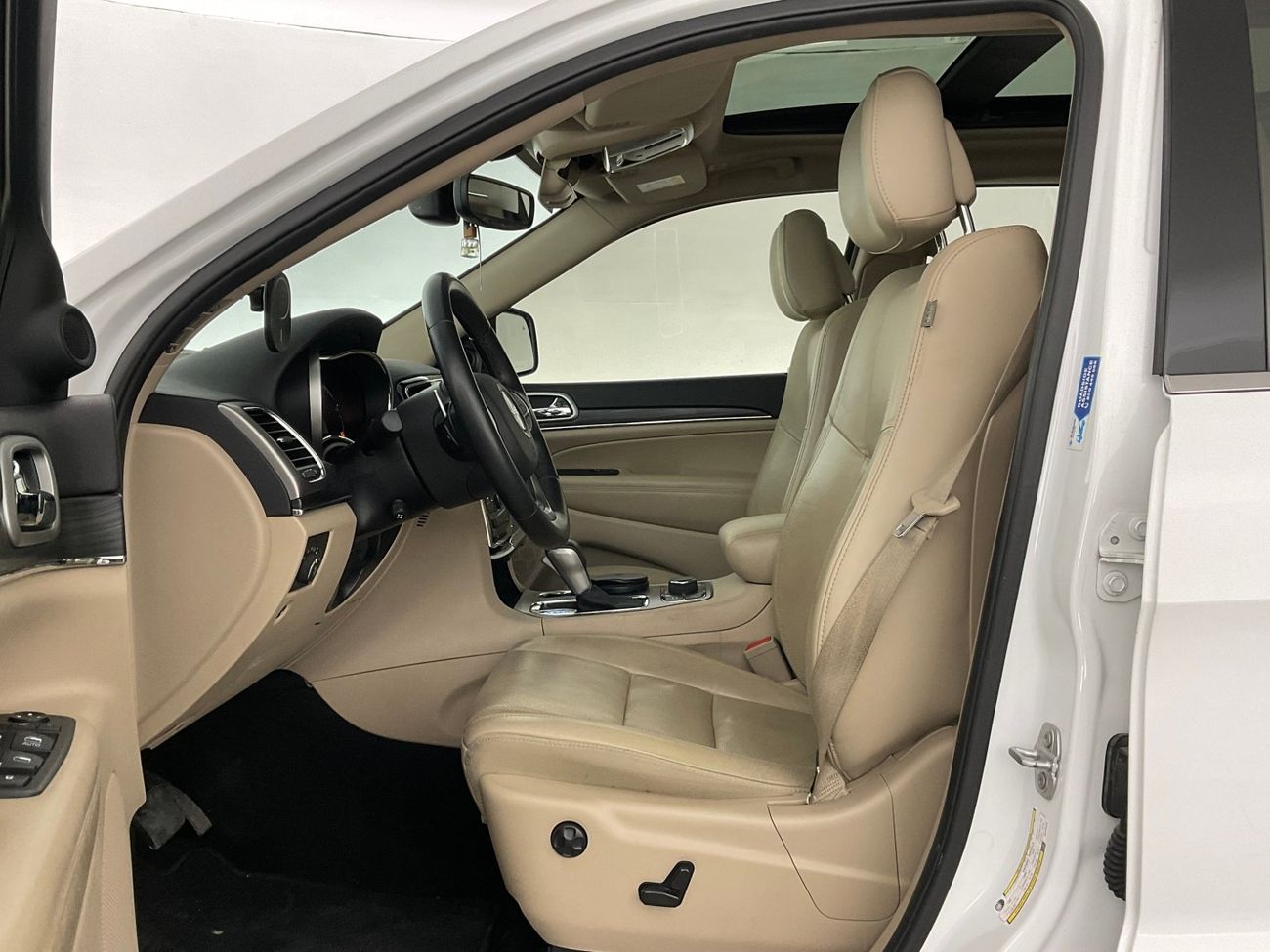 Ford Everest XLT | Guaranteed Warranty | 0 Down Payment