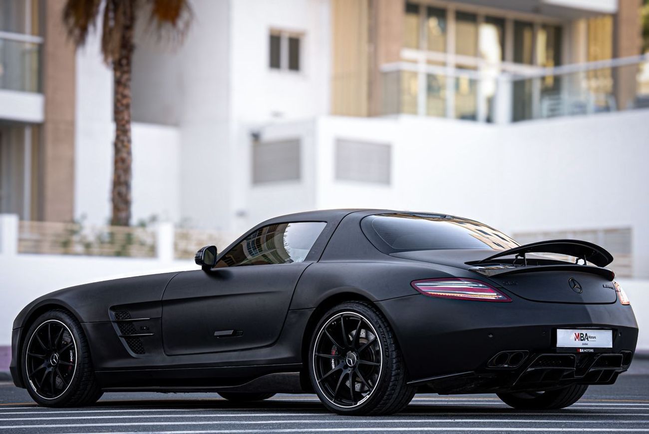 Mercedes-Benz SLS AMG GT 6.2L