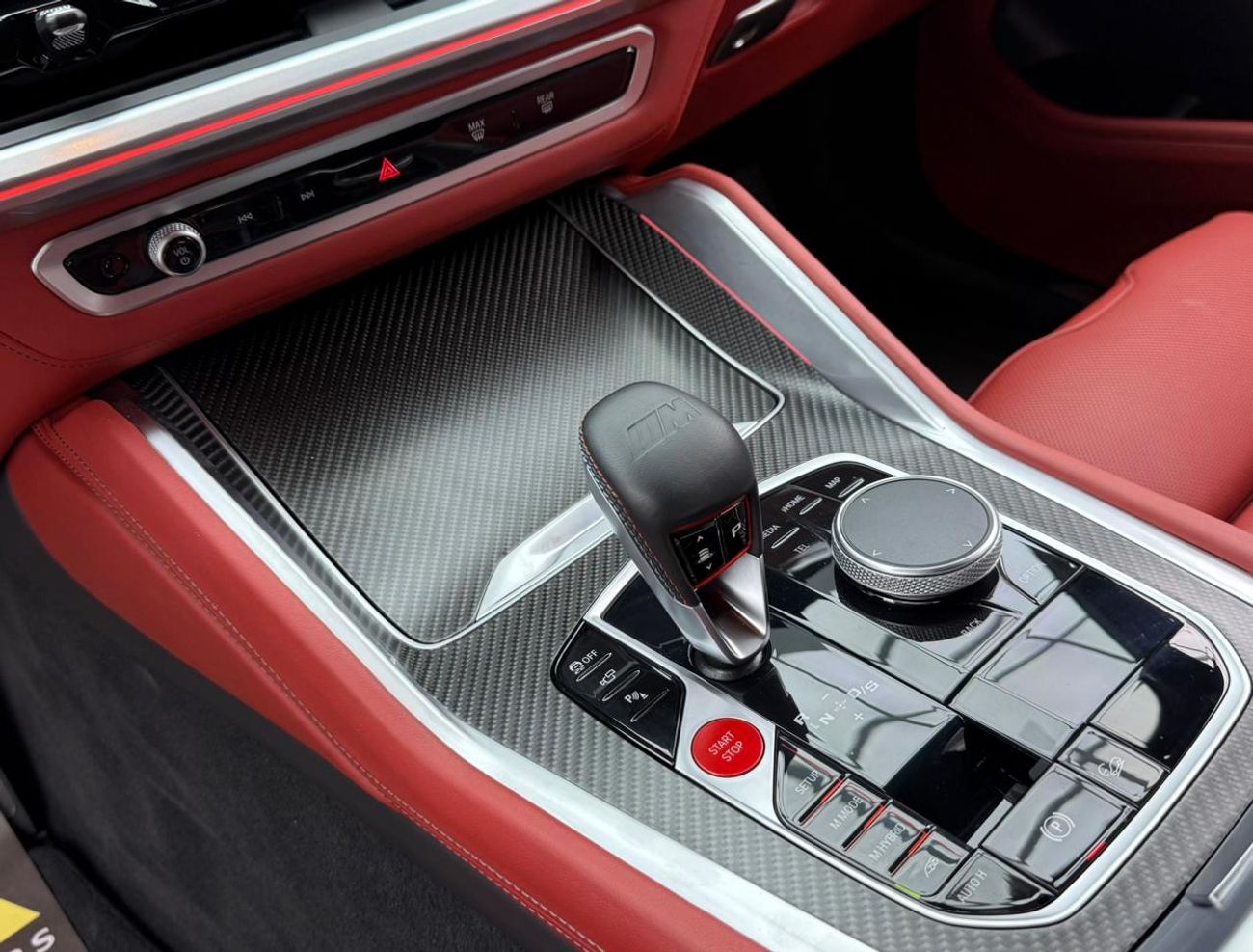 بي أم دبليو XM 2023 BMW XM ,AGMC Warranty ,Full Service History , Excellent Condition ,GCC