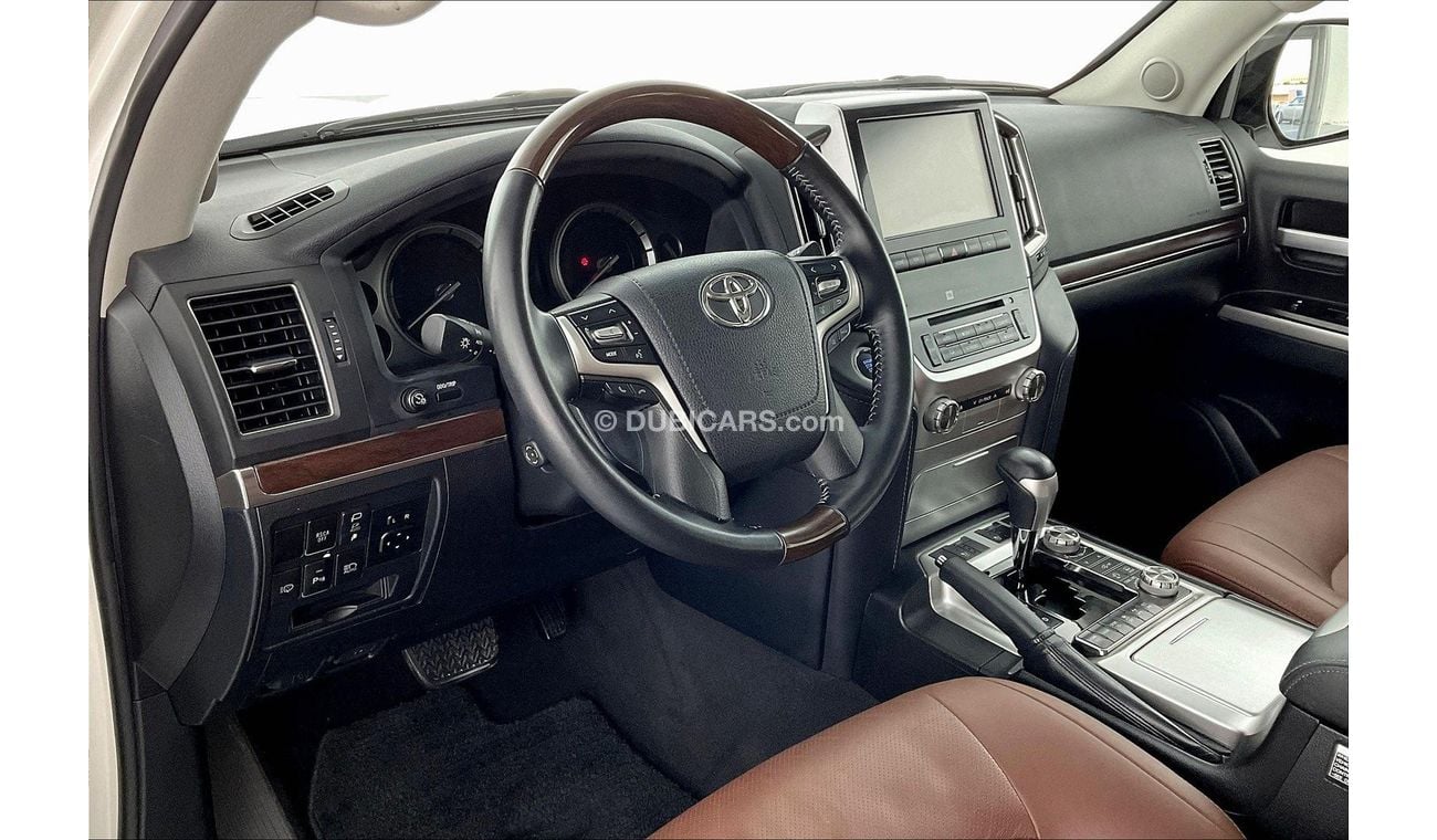 Toyota Land Cruiser VXR