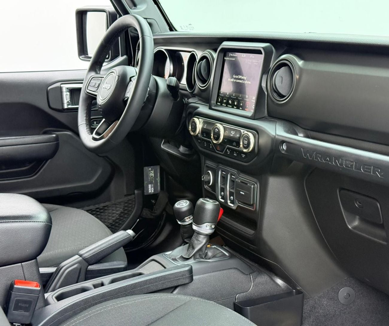 جيب رانجلر SPORT 2023 Jeep Wrangler Sport Jeepers Edition, 2028 Jeep Warranty, Full Jeep Service History, GCC