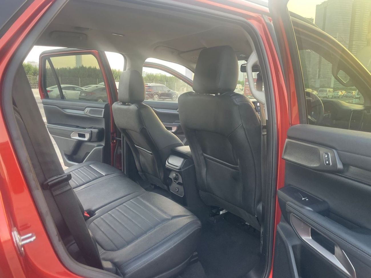 Ford Everest diesel 3.0 liter ,right hand drive only for export available