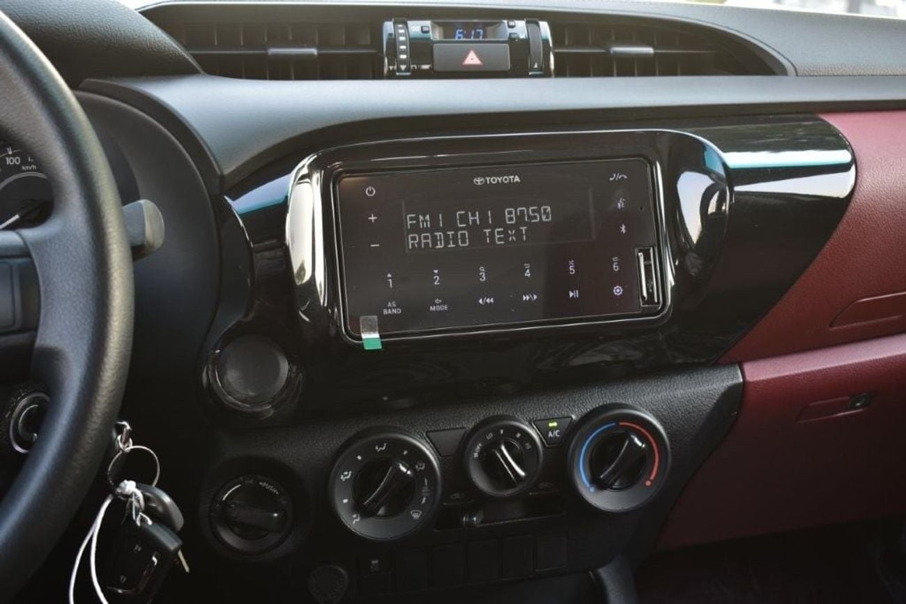 Toyota Hilux DLX