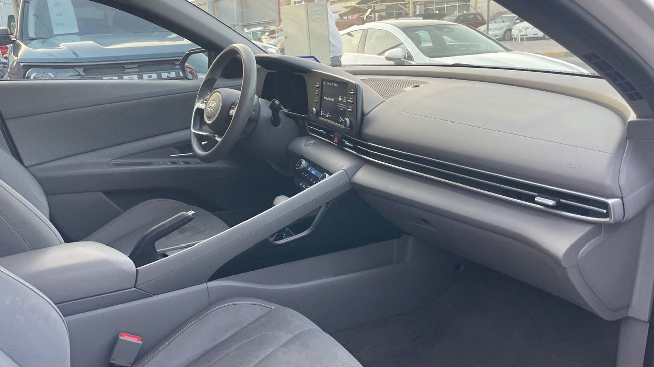 Hyundai Elantra GLS 2.0L