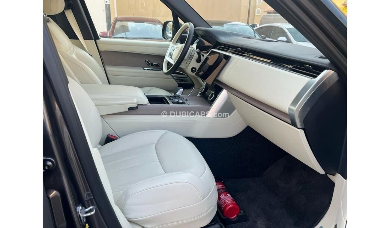 Land Rover Range Rover 2023 BRAND NEW INTERIOR BEIGE V8 - 4.4L  SPEC