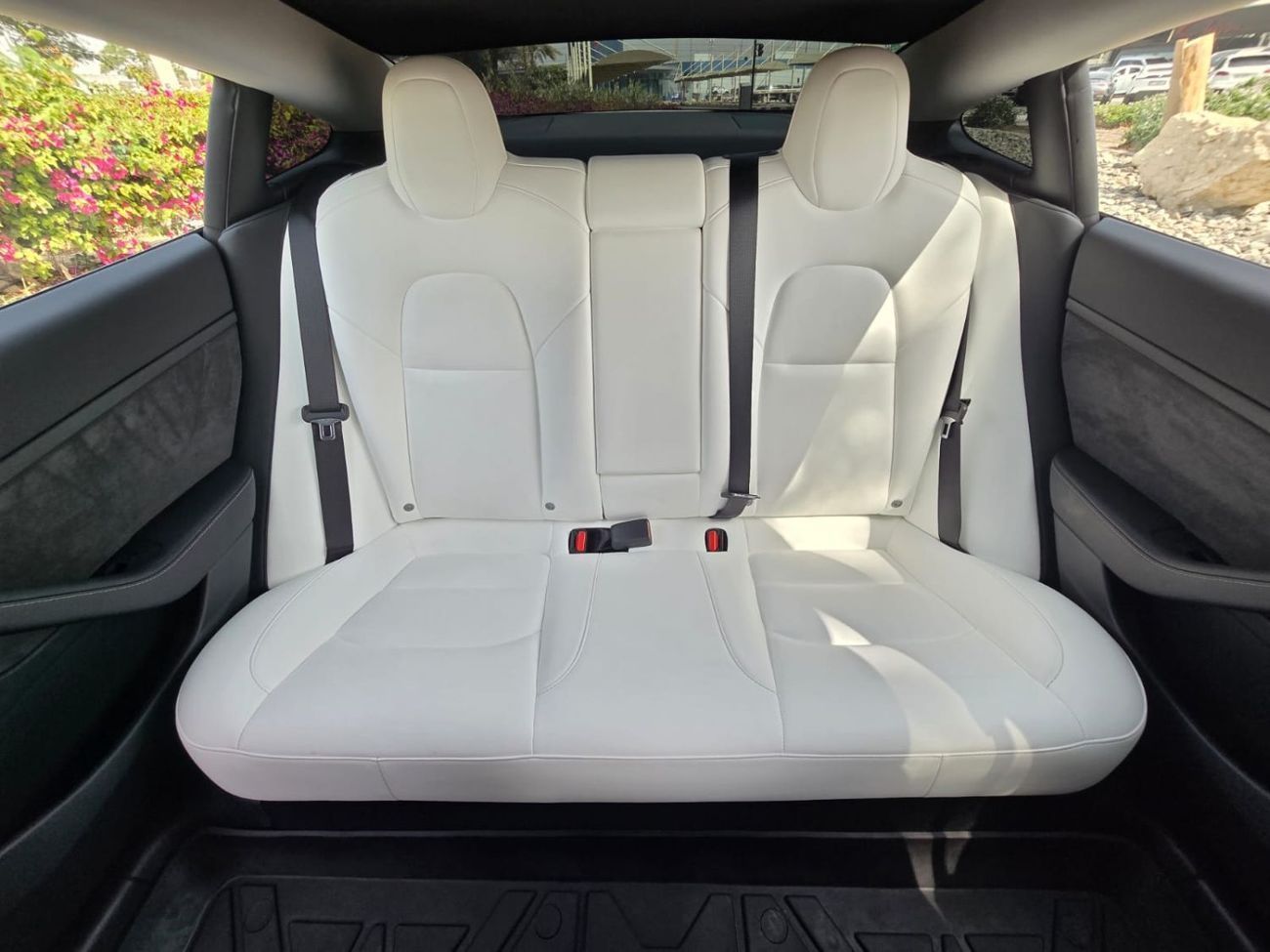 Tesla Model 3 Long Range (AWD) 2023 GCC WITH 8 YEARS TESLA AGENCY WARRANTY IN MINT CONDITION