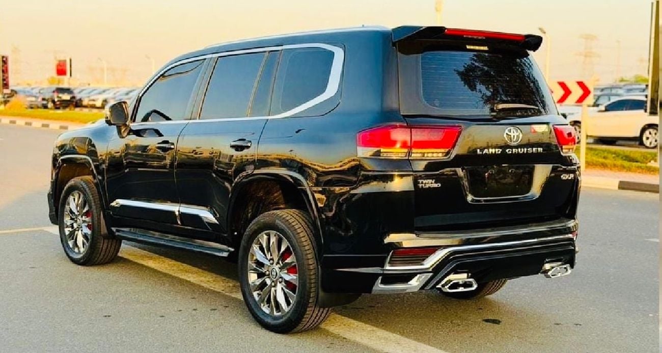 Toyota Land Cruiser 2019 Model Facelift To 2025 Shape Exterior and also Interior Change to Mercedes G63 Yellow Edition