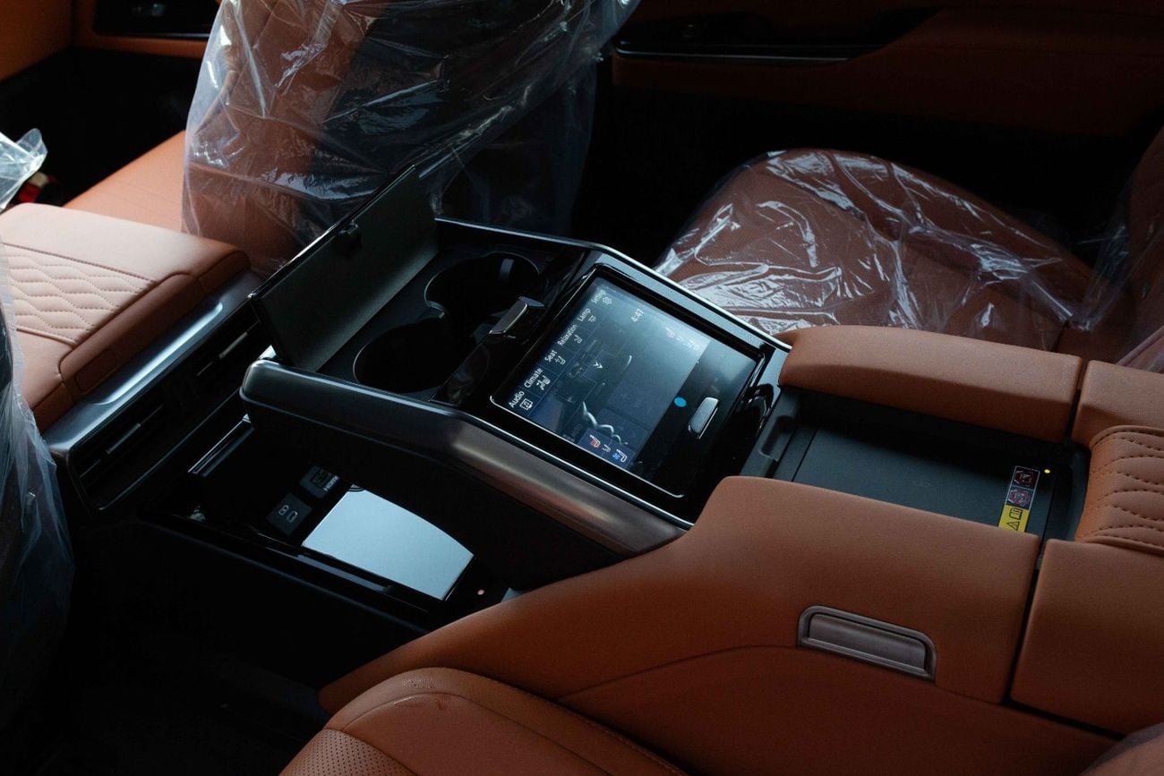 Lexus LX600 VIP
