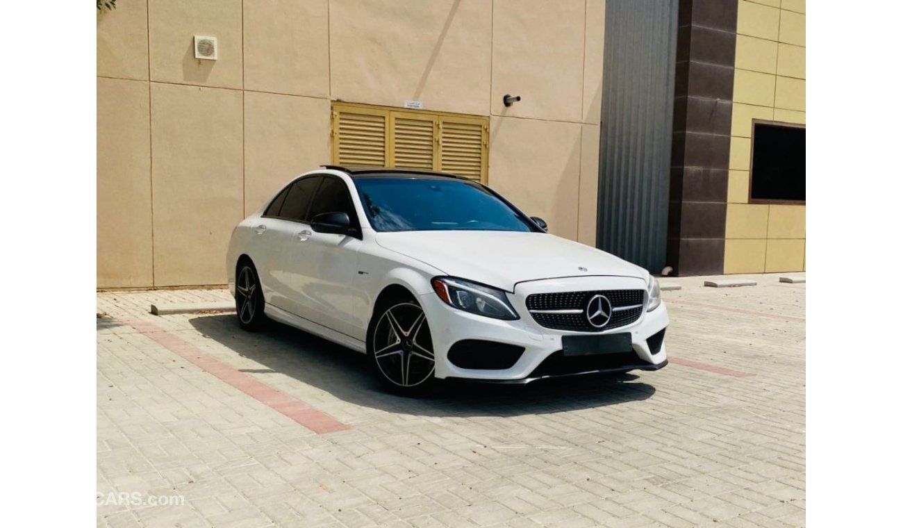 مرسيدس بنز C 43 AMG السياره بحاله ممتازه جدا لا تحتاج إلى أي مصاريف