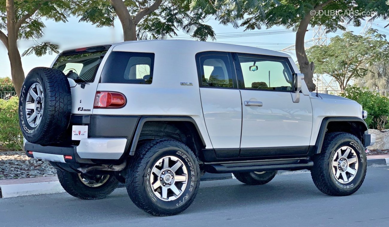 Toyota FJ Cruiser GCC - Excellent Condition - Agency Maintained - Fox Suspension Kits - Bank Finance Facility