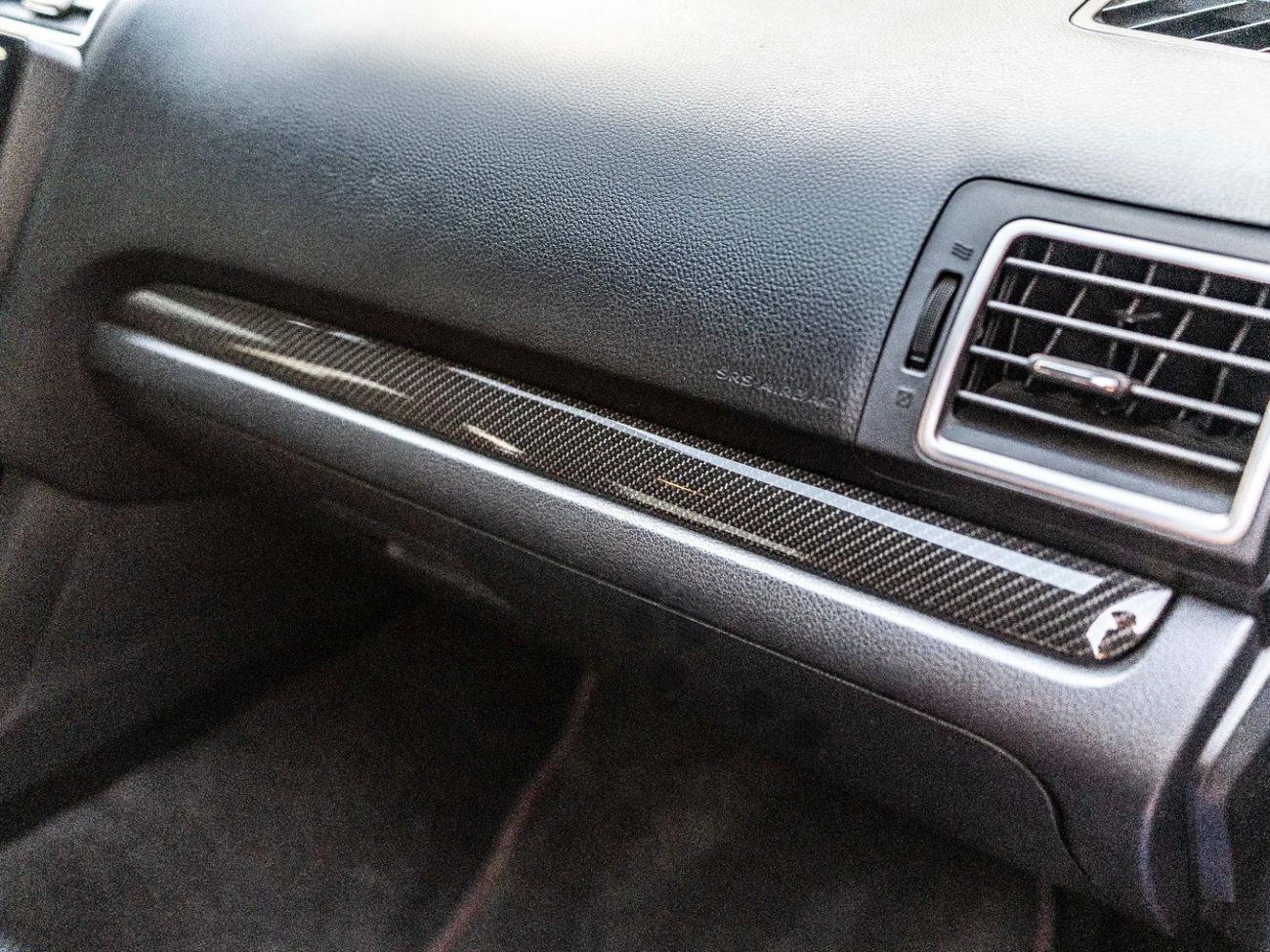 سوبارو امبريزا WRX