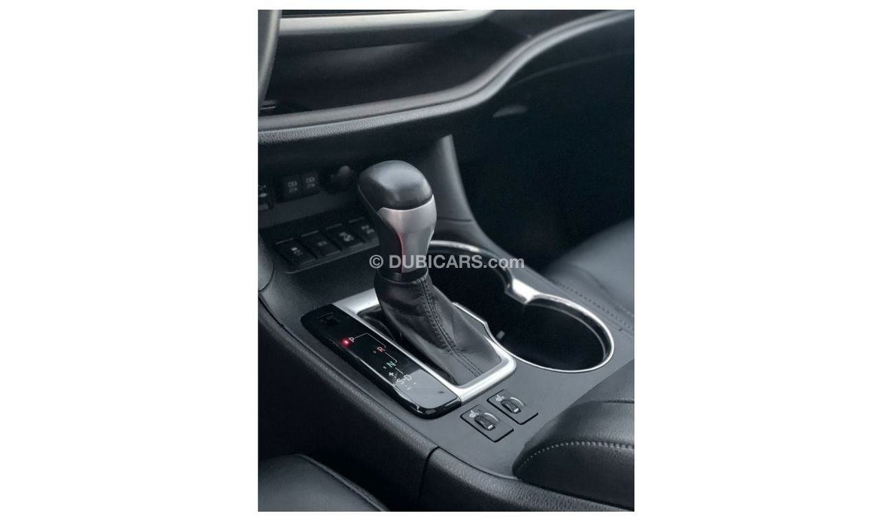 Toyota Highlander *Offer*2018 Toyota Highlander XLE AWD 4X4 Full Option / Export only