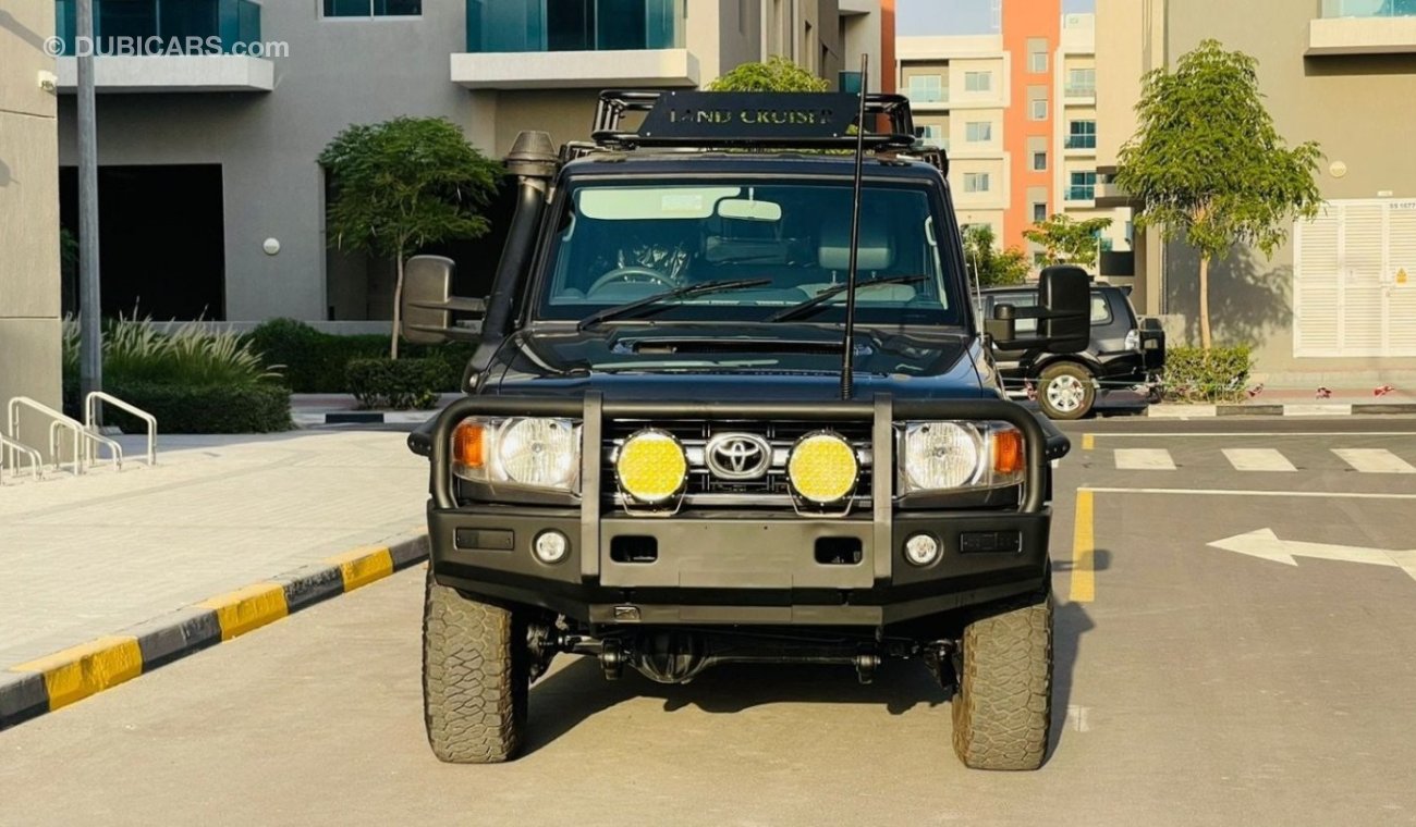 تويوتا لاند كروزر هارد توب 2016 4x4 Diesel V8 Manual 4.5L Off-Road Tires Premium Condition